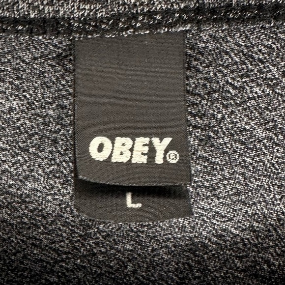 Obey Men’s Graphic Gray T-Shirt size Large - Picture 3 of 5